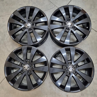 Hliníkové Volkswagen disky 5x112 R17 7J ET54 - 9