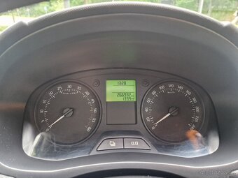 Škoda Fabia 1,6 tdi rv.2011 - 9