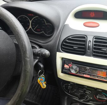 Peugeot 206 - 9