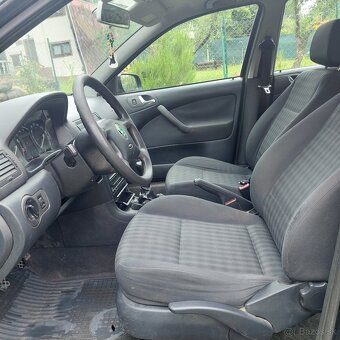Skoda octavia 1.6 75kw combi - 9