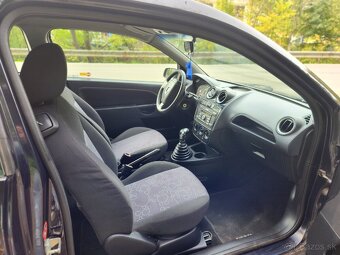Ford Fiesta - 9