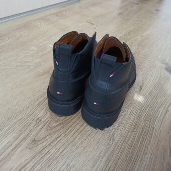 Pánske kožené topánky Tommy Hilfiger - 9