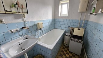 RODINNÝ DOM V OBCI JURKOVÁ VOĽA,LEN 5 MINÚT OD MESTA SVIDNÍK - 9