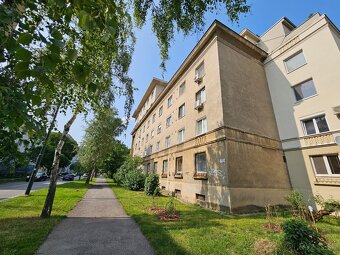 1i byt v Ružinove, 45 m2, tehlový dom - 9