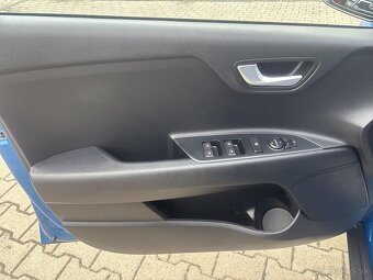 KIA STONIC 1.0 TGDi SILVER 73kW M6 - 9