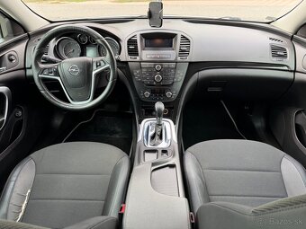 Opel Insignia 2.0 CDTI - 9