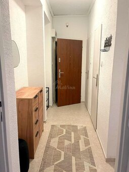 PREDAJ 2 izb BYT 57m² Strojarenska Partizánske - 9