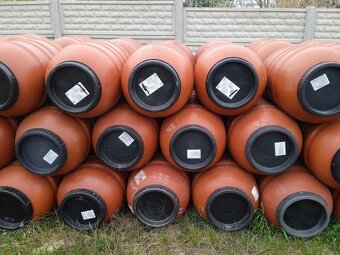 Predám potravinárske plastové sudy 220l ibc kontajner - 9