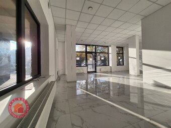 Krásny 66 m2 OBCHODNÝ PRIESTOR V SENCI - CENTRUM, NÁMESTIE 1 - 9