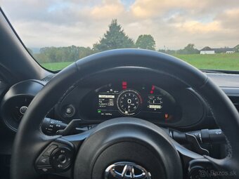 Toyota gr 86 Premium - 9