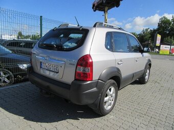 Hyundai Tucson 2.0crdi - 9