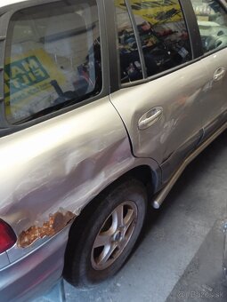 PREDÁM HYUNDAI SANTA FE 4X4 - 9