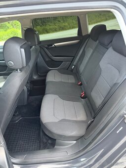 Volkswagen Passat B7 2.0tdi - 9