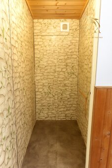IBA U NÁS - 3 izbový byt žiadanej lokality Vrbového - 9