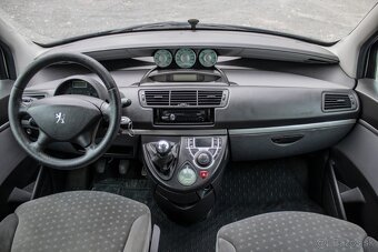 Peugeot 807 2.2 HDI ST - 9