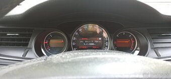 Citroen C5 (X7) 2,2 bi-turbo - 9