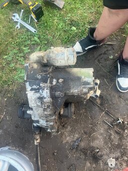 Motor a prevodovka - 9