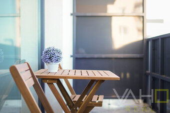 Dizajnový plne zariadený 1izb. byt s parkovaním Mikovíniho,  - 9