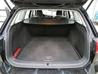 VOLKSWAGEN GOLF VARIANT, TRENDLINE, 1,0TSI, MANUÁL, 10/2019 - 9