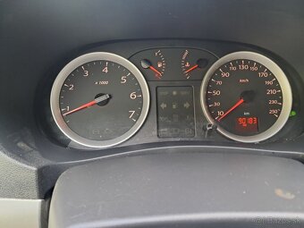 Predám Renault Thália 2 1.2 55kw r.v.2010 km:90182 - 9