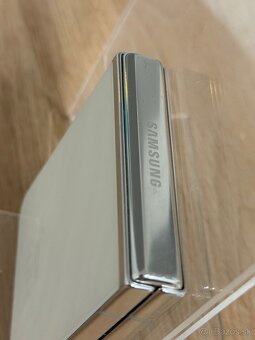 Dobrý deň Ponúkam na predaj Samsung Z Flip 5 512GB White - 9