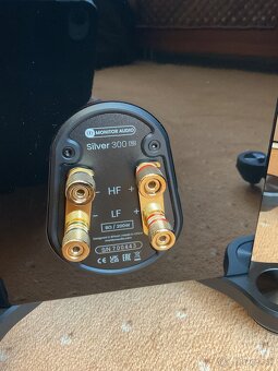 Monitor Audio Silver 300 7G - 9