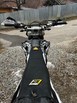 Husqvarna TE250 - 9
