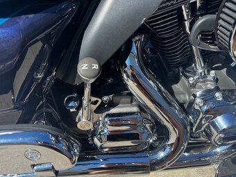 Harley davidson FLHTKSE CVO - 9