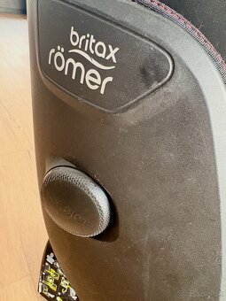 Britax Römer Advansafix IV R (Premium line) - 9