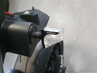 YAMAHA FZ6-NGH S2 - 9