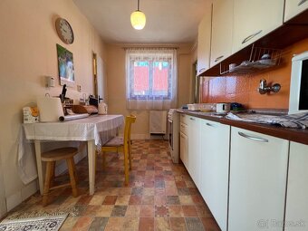 3-izbový byt s garážou, 2 pivnicami záhradkou 250m2 a pa - 9