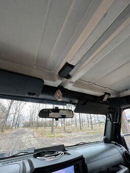 Jeep Wrangler - 9