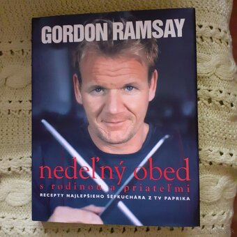 KNIHY – JEDLÁ, ŠALÁTY, DEZERTY, KORENINY, POCHUTINY, VÍNO - 9