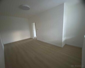 Prenájom 2 izbového bytu Eden Zakamenne - 9
