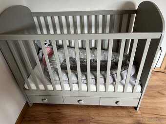 Ikea detská postielka GONATT s matracom rastúca a suflikmi - 9