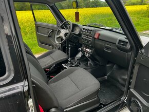 Lada Niva 1.7 - 9