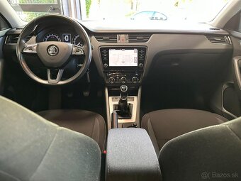 ŠKODA OCTAVIA COMBI 1.6 TDI - 9