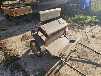 Predám 2x vozík za koňa. Dvojkolka a štvorkolka. - 9