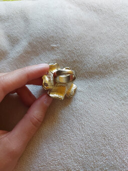 Rôzne druhy prsteňov, kvet, hodinky, motýľ - 9