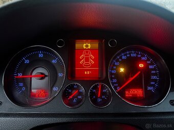 Volkswagen passat variant 1.9Tdi 77kw - 9