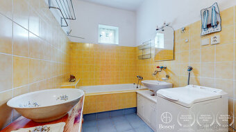 BOSEN | Na predaj rodinný dom v obci Nové Hony, 1730m2 - 9