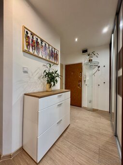 NA PRENÁJOM 3 izbový zariadený byt 67m2+lodžia, Kurská ulica - 9