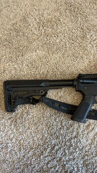 Samonabíjacia guľovnica ANDERSON AM-15 14,5" M-LOK - 9