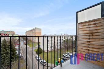 PREDAJ 3 izb. bytu, Svätoplukova ul, Senec, balkón - 9