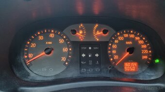 Renault Clio Thalia 1.4 - 9