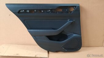 obloženie + dekor dverí Passat B8 - 9