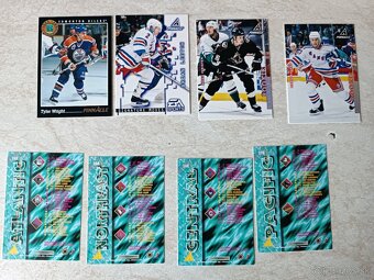 Hokejové kartičky - 9