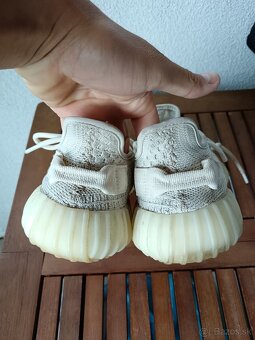 Predám tenisky yeeze - 9