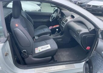Peugeot 206 CC 1.6 16V QUICKSILVER benzín manuál 80 kw - 9