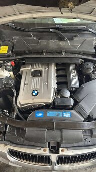 BMW E90 325i N52B25 - 9